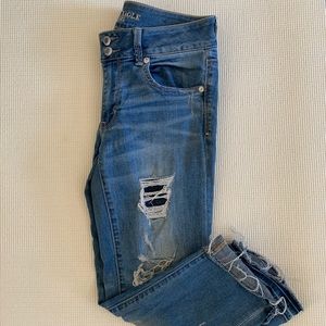 American Eagle Artist Crop